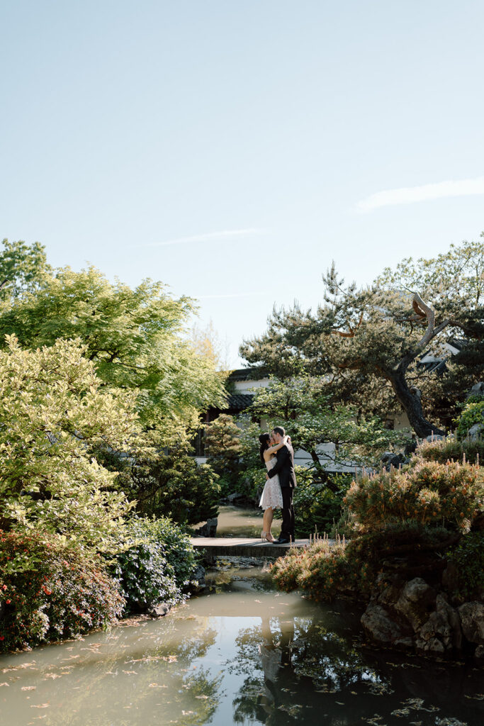 couple post-wedding photos at Sun-Yan-Sen Garden