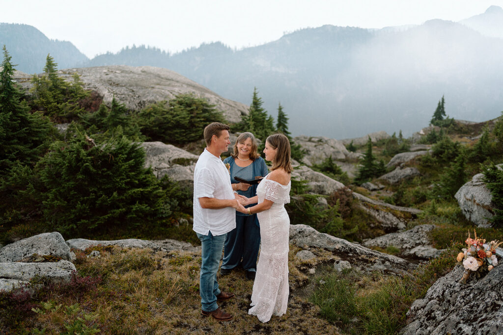 couple getting married at a mountain top in Pitt Meadows BC
