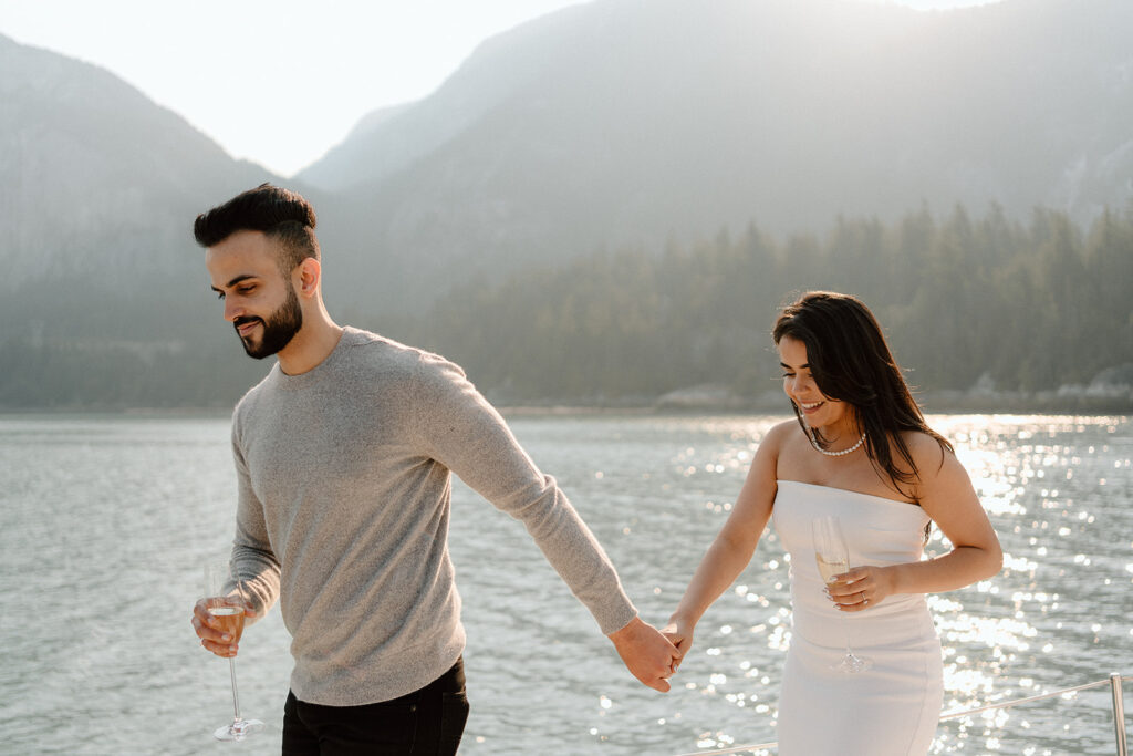 couple on a sailboat photoshoot in Squamish British Columbia