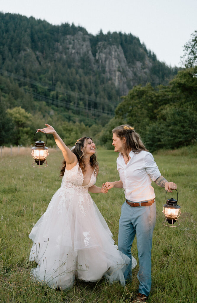 Couple wedding portraits with lanterns in nature